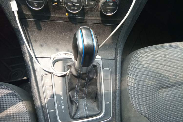 Used Volkswagen Golf Pure Electric 2020 Chari Gear Lever