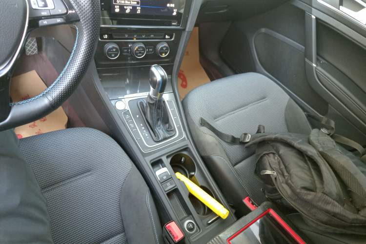 Used Volkswagen Golf Pure Electric 2020 Chari Gear Lever