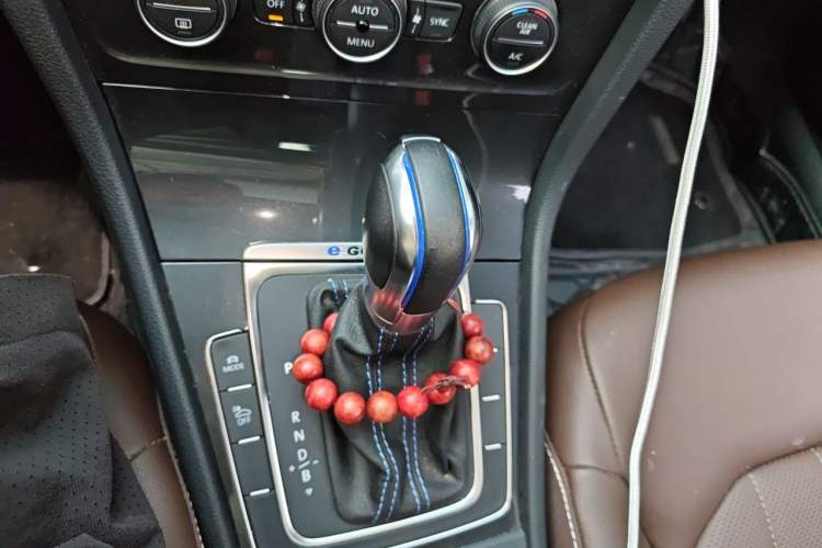 Used Volkswagen Golf Pure Electric 2020 Chari Gear Lever
