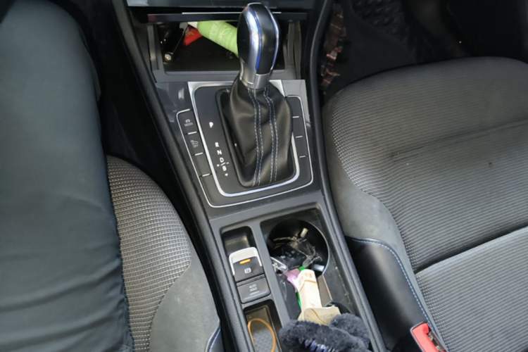 Used Volkswagen Golf Pure Electric 2020 Chari Gear Lever