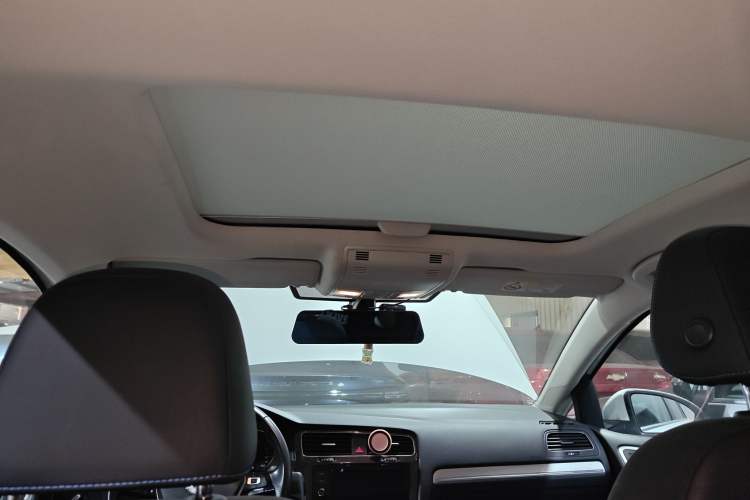 Used Volkswagen Golf Pure Electric 2020 Chari Headliner