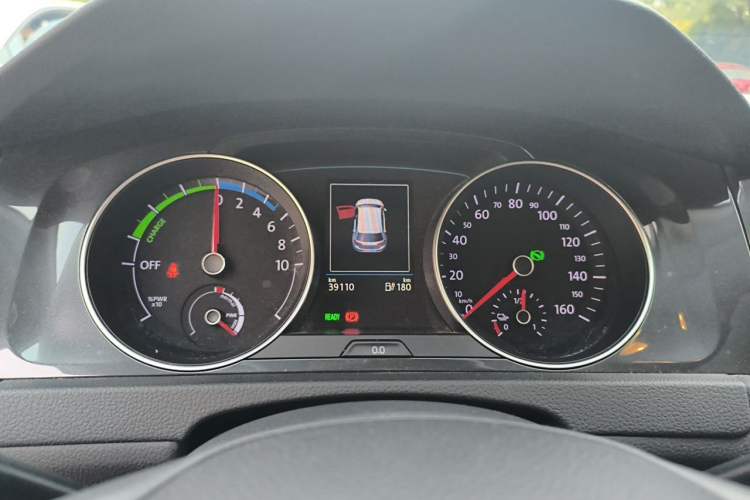 Used Volkswagen Golf Pure Electric 2020 Chari Instrument Cluster