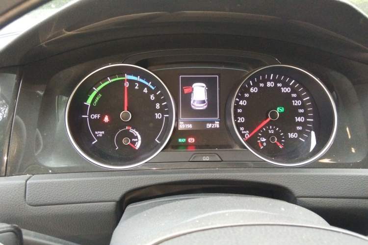 Used Volkswagen Golf Pure Electric 2020 Chari Instrument Cluster