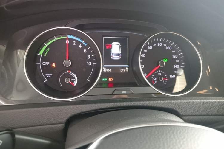 Used Volkswagen Golf Pure Electric 2020 Chari Instrument Cluster
