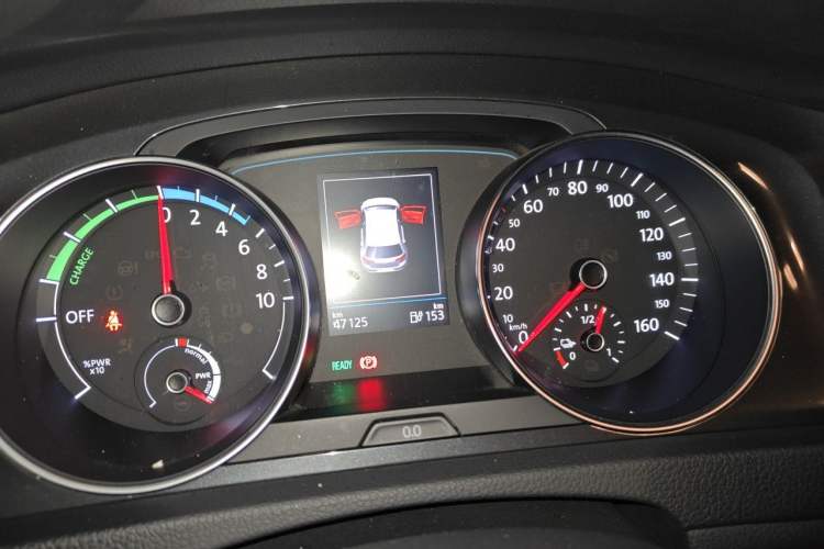 Used Volkswagen Golf Pure Electric 2020 Chari Instrument Cluster