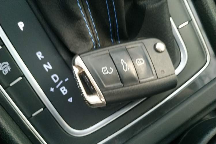 Used Volkswagen Golf Pure Electric 2020 Chari Interior 1