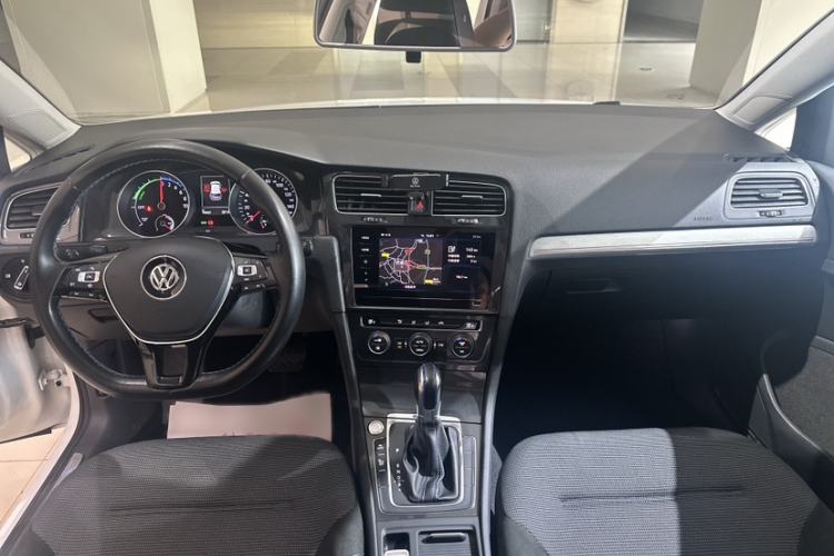 Used Volkswagen Golf Pure Electric 2020 Chari Interior 1