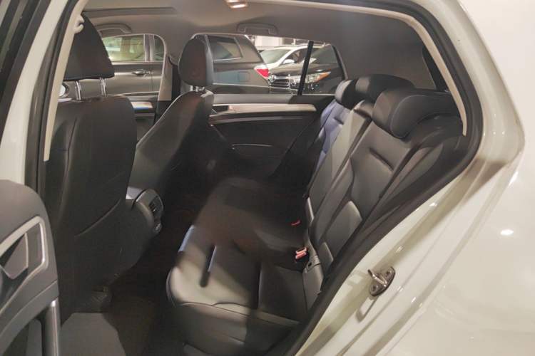 Used Volkswagen Golf Pure Electric 2020 Chari Interior 1