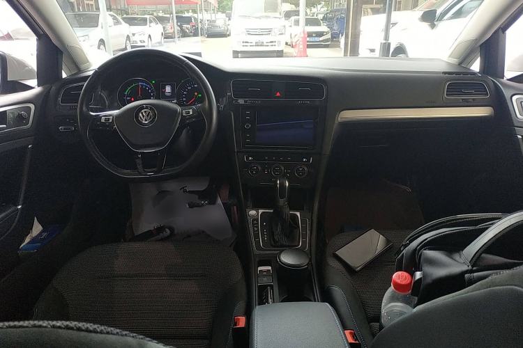 Used Volkswagen Golf Pure Electric 2020 Chari Interior 2