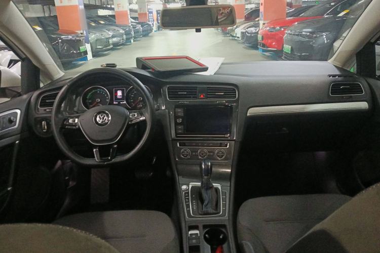 Used Volkswagen Golf Pure Electric 2020 Chari Interior 2