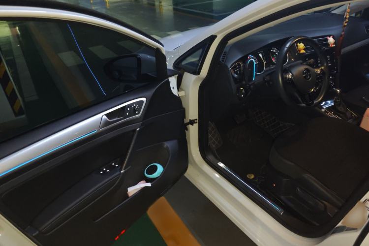Used Volkswagen Golf Pure Electric 2020 Chari Interior 3