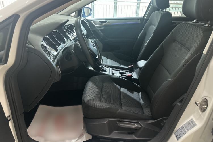 Used Volkswagen Golf Pure Electric 2020 Chari Interior 3