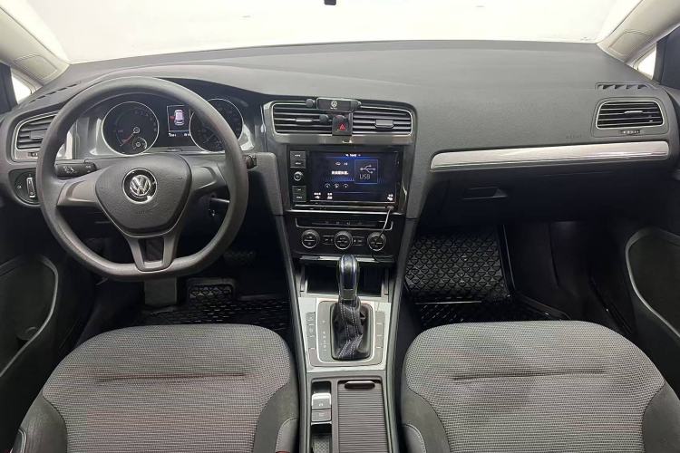 Used Volkswagen Golf Pure Electric 2020 Chari Interior 3