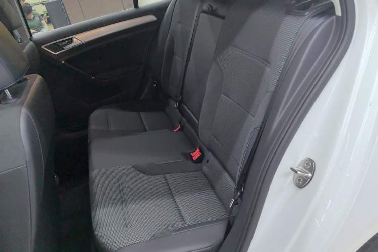 Used Volkswagen Golf Pure Electric 2020 Chari Interior 4