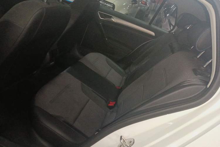 Used Volkswagen Golf Pure Electric 2020 Chari Interior 4