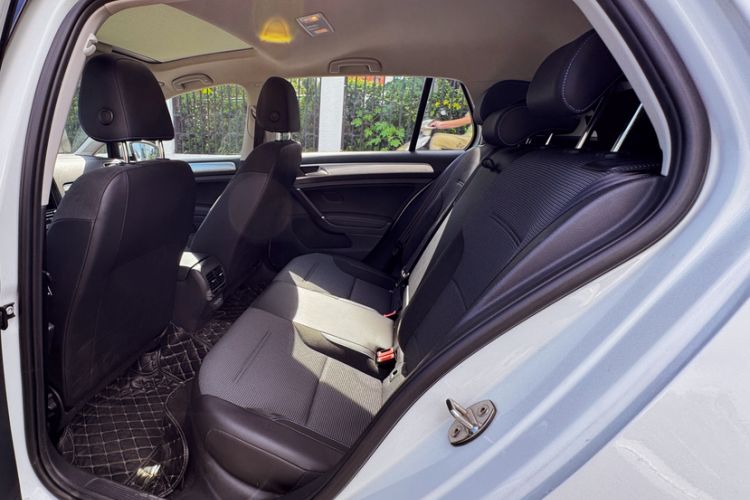 Used Volkswagen Golf Pure Electric 2020 Chari Interior 4