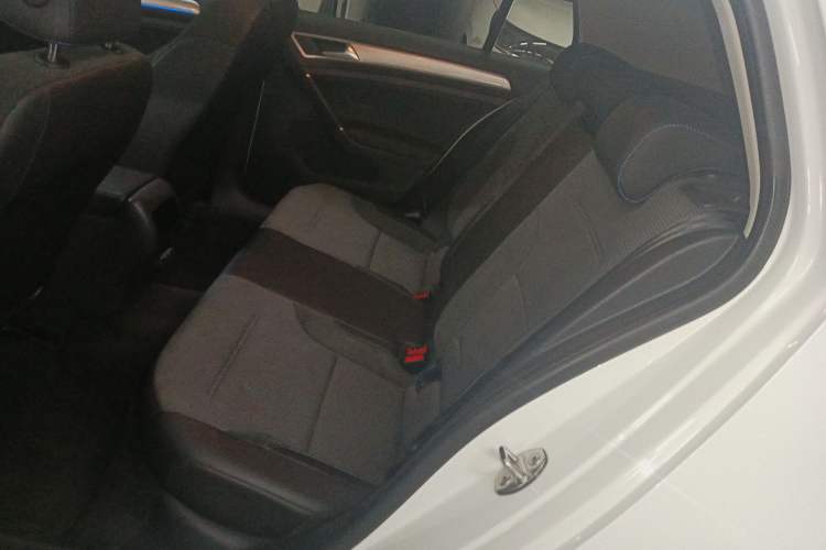 Used Volkswagen Golf Pure Electric 2020 Chari Interior 4