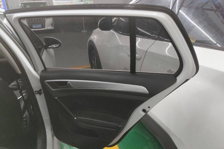 Used Volkswagen Golf Pure Electric 2020 Chari Interior 6
