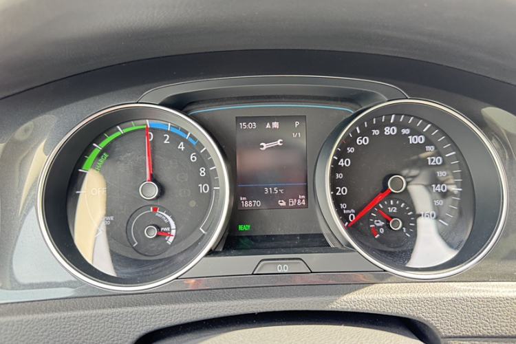 Used Volkswagen Golf Pure Electric 2020 Chari Interior 6