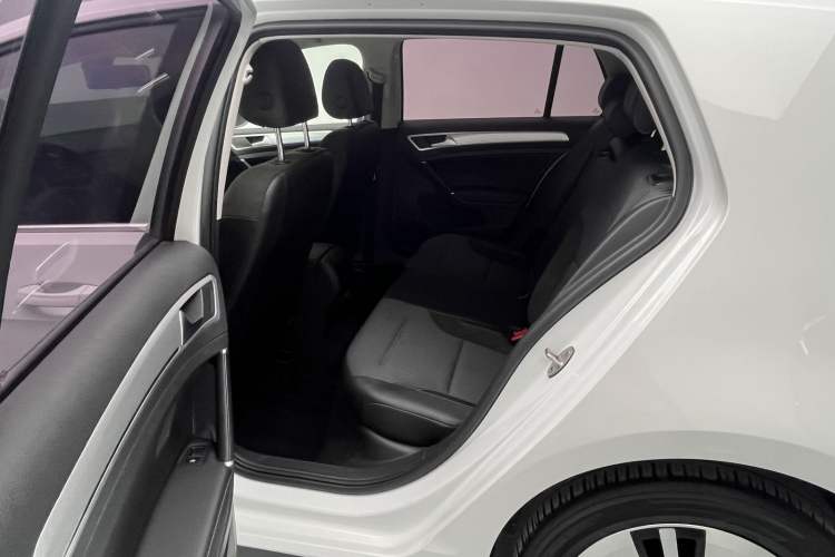 Used Volkswagen Golf Pure Electric 2020 Chari Interior 7