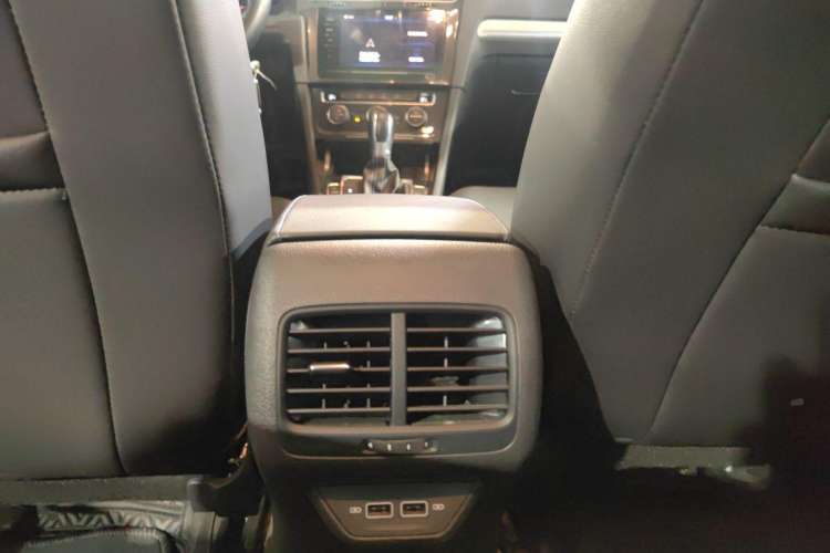 Used Volkswagen Golf Pure Electric 2020 Chari Interior 7