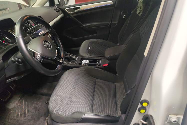 Used Volkswagen Golf Pure Electric 2020 Chari Left Front Seat