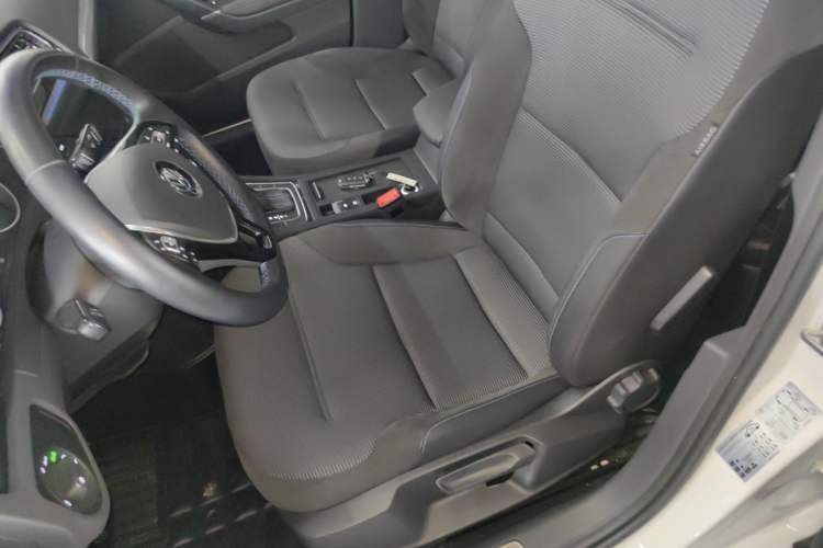 Used Volkswagen Golf Pure Electric 2020 Chari Left Front Seat