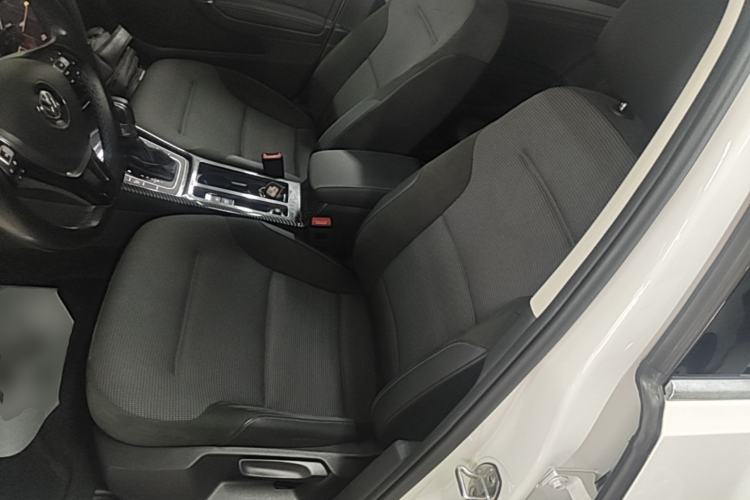 Used Volkswagen Golf Pure Electric 2020 Chari Left Front Seat