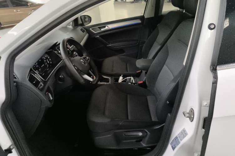 Used Volkswagen Golf Pure Electric 2020 Chari Left Front Seat