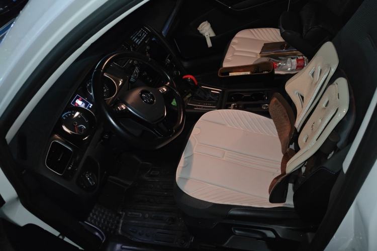Used Volkswagen Golf Pure Electric 2020 Chari Left Front Seat