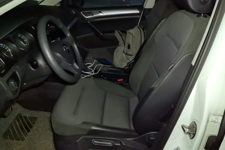 Used Volkswagen Golf Pure Electric 2020 Chari Left Front Seat
