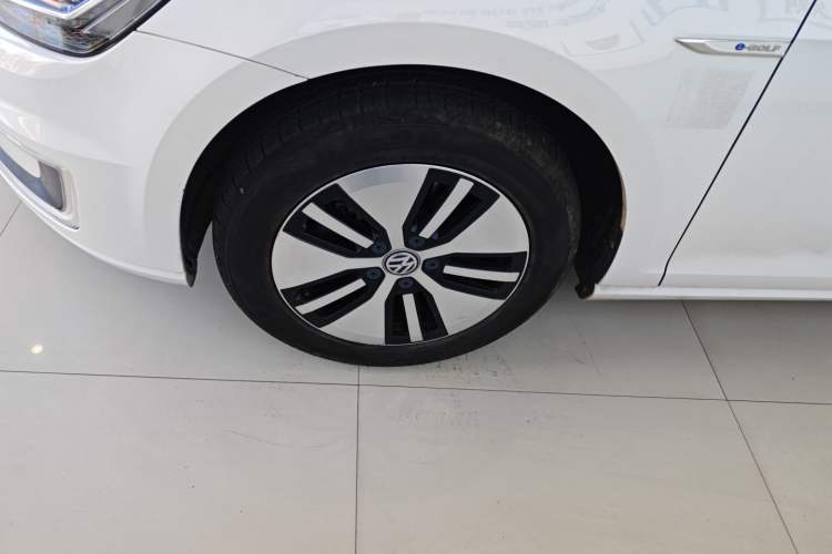 Used Volkswagen Golf Pure Electric 2020 Chari Left Front Wheel Hub