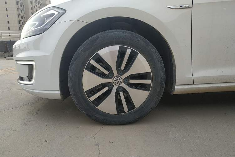 Used Volkswagen Golf Pure Electric 2020 Chari Left Front Wheel Hub
