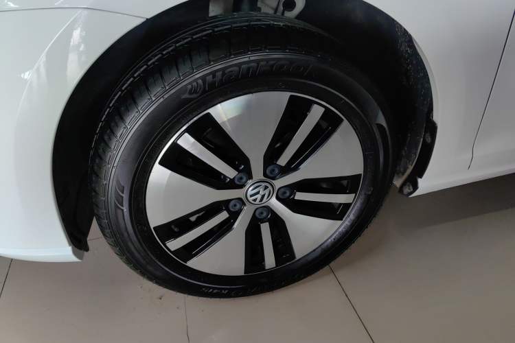 Used Volkswagen Golf Pure Electric 2020 Chari Left Front Wheel Hub