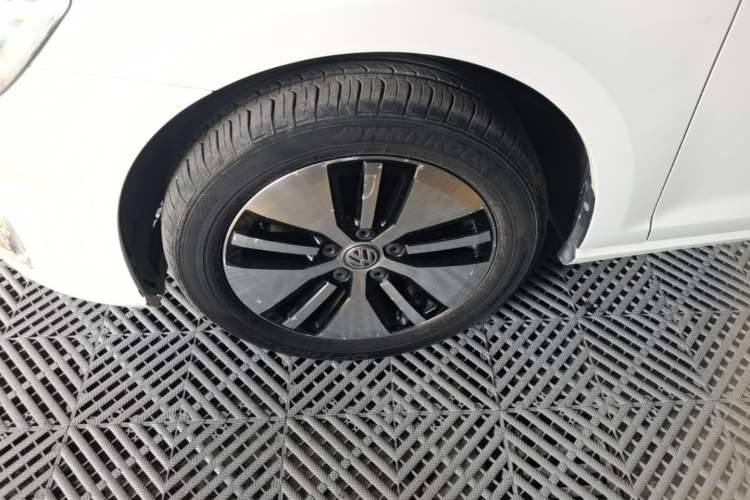 Used Volkswagen Golf Pure Electric 2020 Chari Left Front Wheel Hub