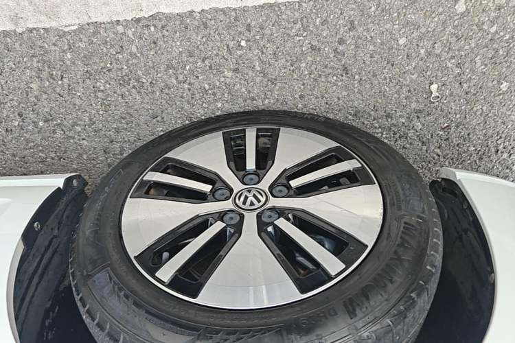 Used Volkswagen Golf Pure Electric 2020 Chari Left Front Wheel Hub