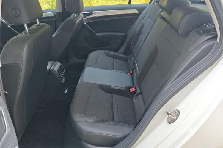 Used Volkswagen Golf Pure Electric 2020 Chari Left Rear Seat