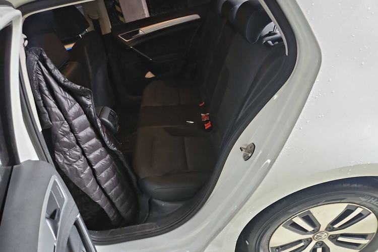 Used Volkswagen Golf Pure Electric 2020 Chari Left Rear Seat