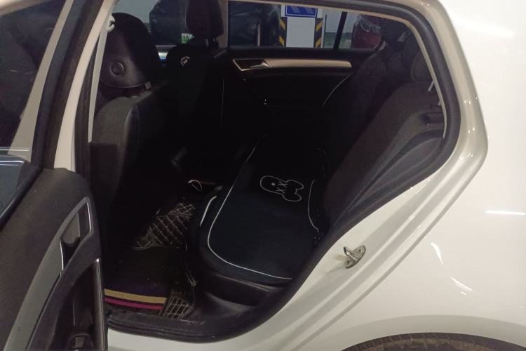 Used Volkswagen Golf Pure Electric 2020 Chari Left Rear Seat