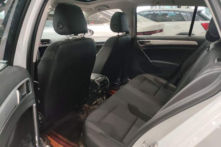 Used Volkswagen Golf Pure Electric 2020 Chari Left Rear Seat