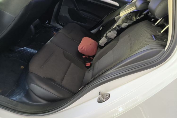 Used Volkswagen Golf Pure Electric 2020 Chari Left Rear Seat