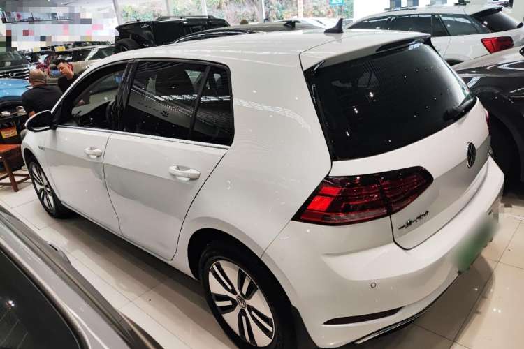 Used Volkswagen Golf Pure Electric 2020 Chari Left Side