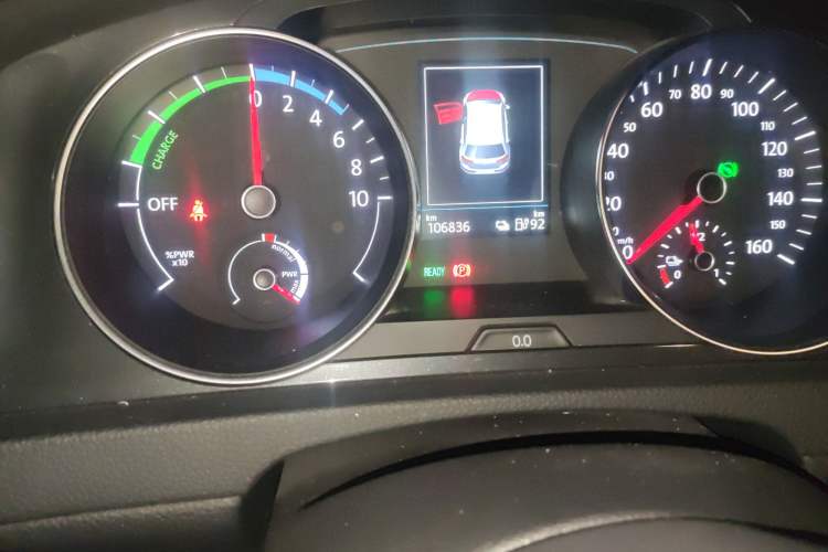 Used Volkswagen Golf Pure Electric 2020 Chari Odometer Close Up