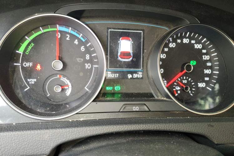 Used Volkswagen Golf Pure Electric 2020 Chari Odometer Close Up