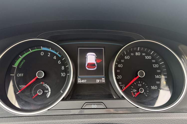 Used Volkswagen Golf Pure Electric 2020 Chari Odometer Close Up