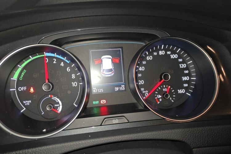 Used Volkswagen Golf Pure Electric 2020 Chari Odometer Close Up