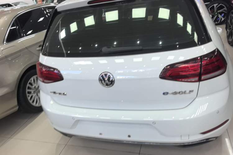 Used Volkswagen Golf Pure Electric 2020 Chari Rear