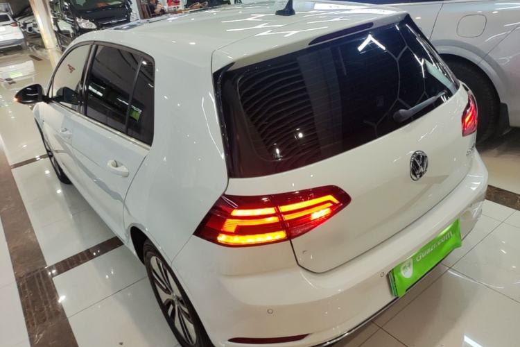 Used Volkswagen Golf Pure Electric 2020 Chari Rear Left 45 Deg