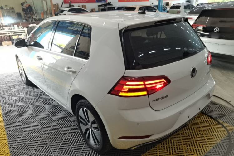 Used Volkswagen Golf Pure Electric 2020 Chari Rear Left 45 Deg