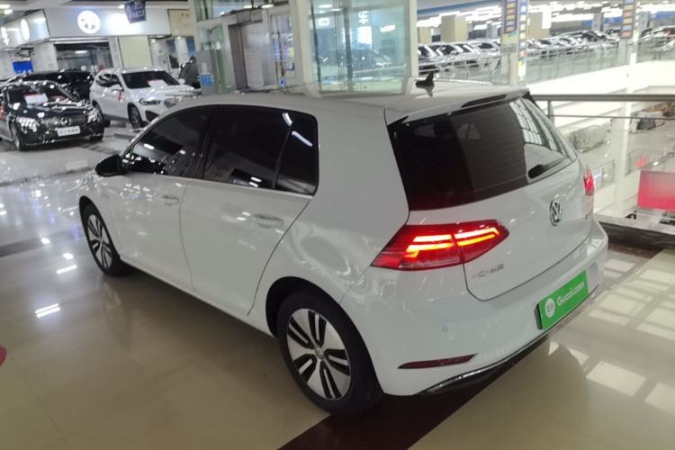 Used Volkswagen Golf Pure Electric 2020 Chari Rear Left 45 Deg